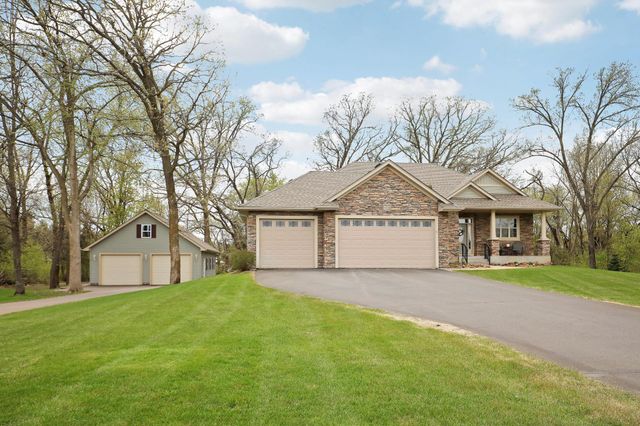 3082 208th Avenue NW, Oak Grove, MN 55011