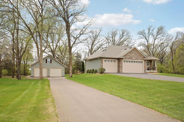 3082 208th Avenue NW, Oak Grove, MN 55011