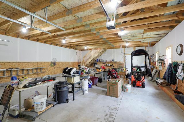 3082 208th Avenue NW, Oak Grove, MN 55011