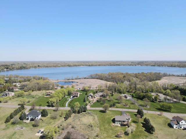 3082 208th Avenue NW, Oak Grove, MN 55011