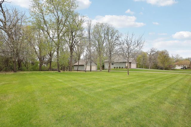 3082 208th Avenue NW, Oak Grove, MN 55011