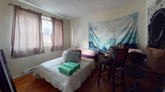 8 Kittredge St 6, Boston, MA 02131