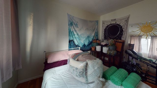 8 Kittredge St 6, Boston, MA 02131