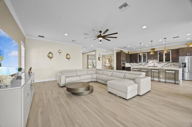 953 Hookline Circle, The Acreage, FL 33470