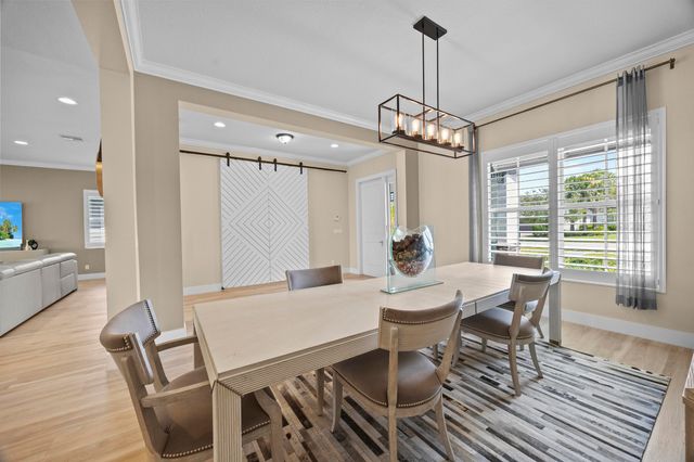 953 Hookline Circle, The Acreage, FL 33470