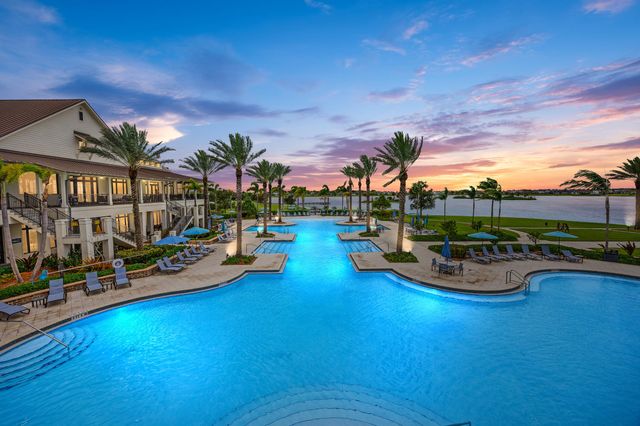 953 Hookline Circle, The Acreage, FL 33470