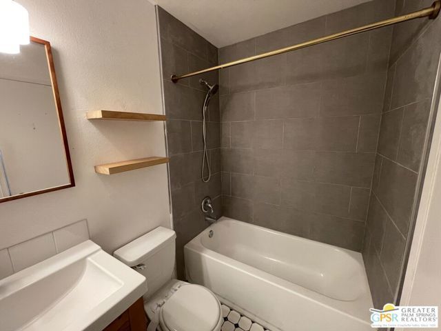 8081 Constantine Drive 4, Huntington Beach, CA 92646