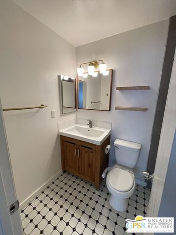 8081 Constantine Drive 4, Huntington Beach, CA 92646