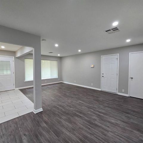 1421 N Harvard Avenue, Oklahoma City, OK 73127