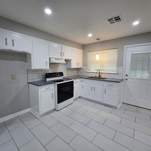 1421 N Harvard Avenue, Oklahoma City, OK 73127