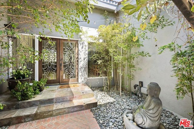 3206 Canyon Lake Drive, Los Angeles, CA 90068