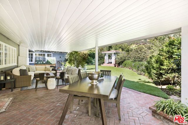 3206 Canyon Lake Drive, Los Angeles, CA 90068