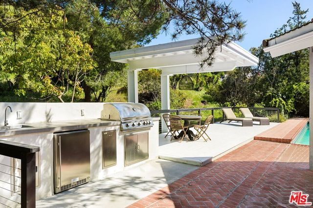 3206 Canyon Lake Drive, Los Angeles, CA 90068