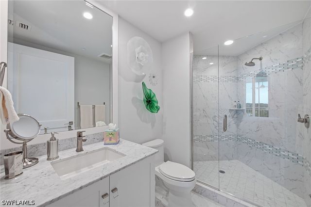 13665 Vanderbilt DR 603, Naples, FL 34110