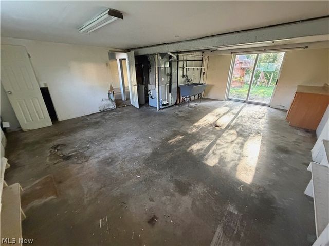 305 SYCAMORE Street, Mingo Junction, OH 43938