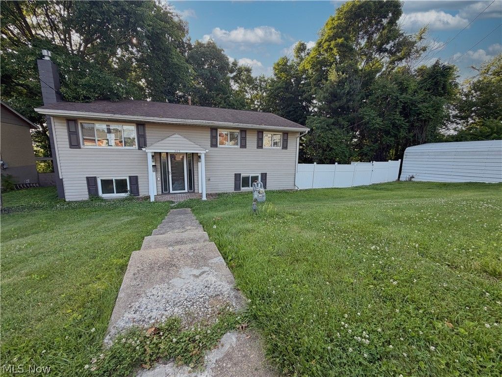 305 SYCAMORE Street, Mingo Junction, OH 43938