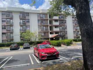 2771 Riverside Dr 517-A, Coral Springs, FL 33065