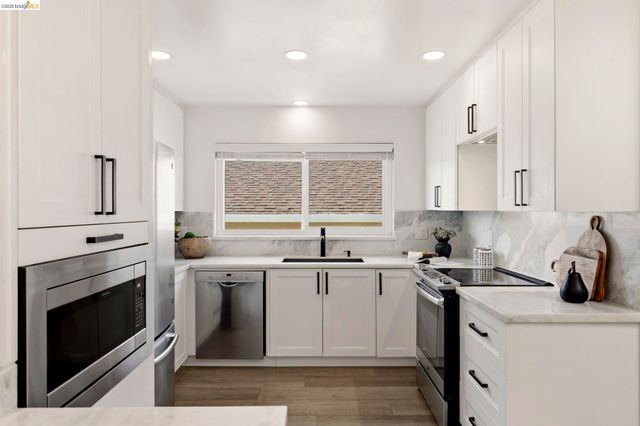 1665 Highland Blvd, Hayward, CA 94542