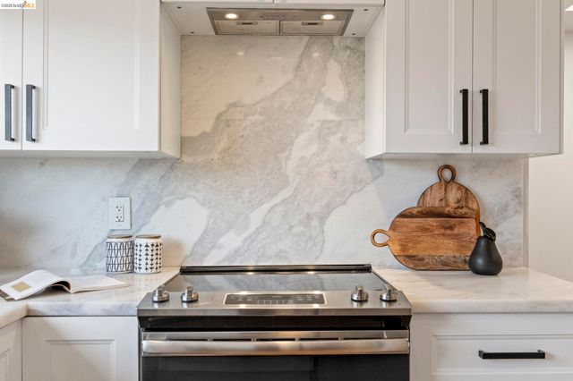 1665 Highland Blvd, Hayward, CA 94542