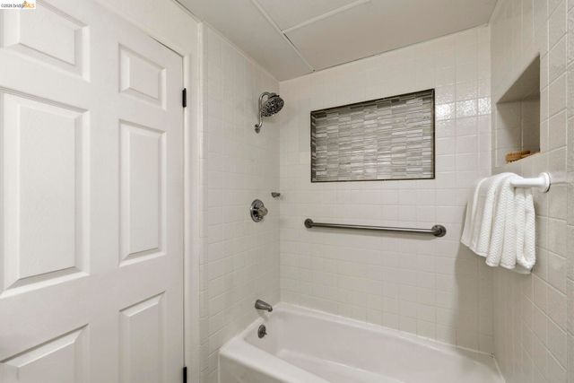 1665 Highland Blvd, Hayward, CA 94542