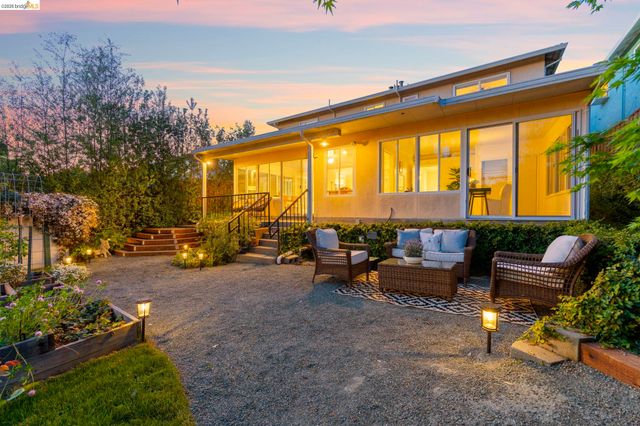 1665 Highland Blvd, Hayward, CA 94542