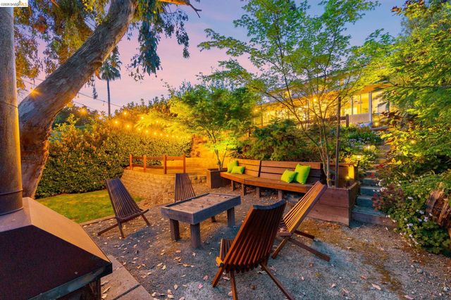 1665 Highland Blvd, Hayward, CA 94542