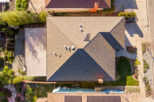 1665 Highland Blvd, Hayward, CA 94542