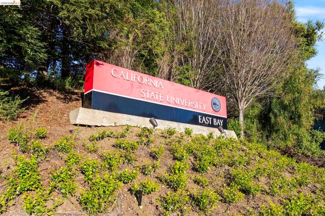 1665 Highland Blvd, Hayward, CA 94542