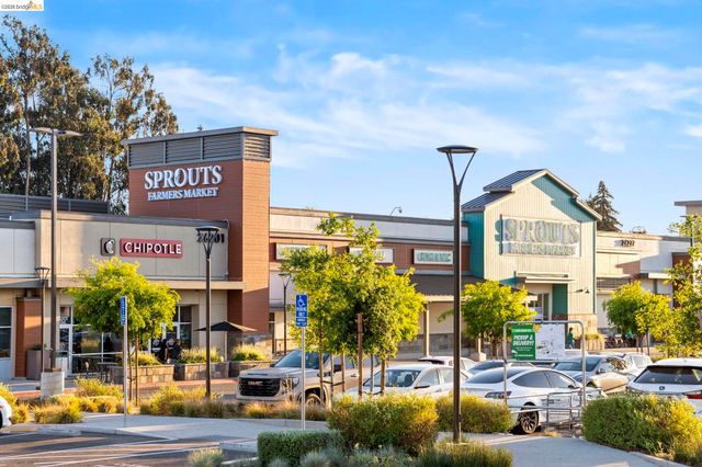 1665 Highland Blvd, Hayward, CA 94542