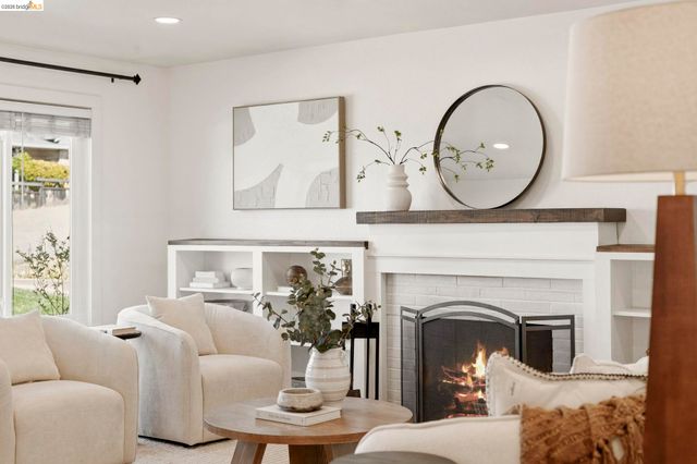 1665 Highland Blvd, Hayward, CA 94542