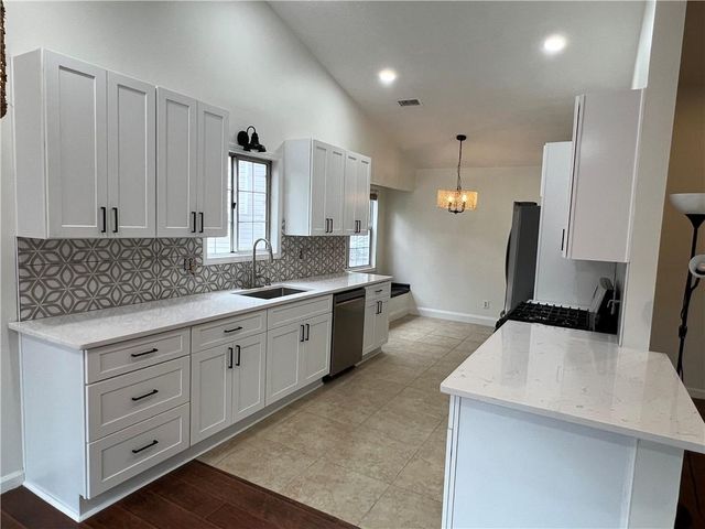 1260 Della Way, Lawrenceville, GA 30043