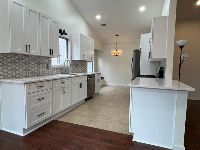 1260 Della Way, Lawrenceville, GA 30043