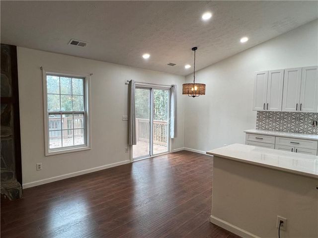 1260 Della Way, Lawrenceville, GA 30043