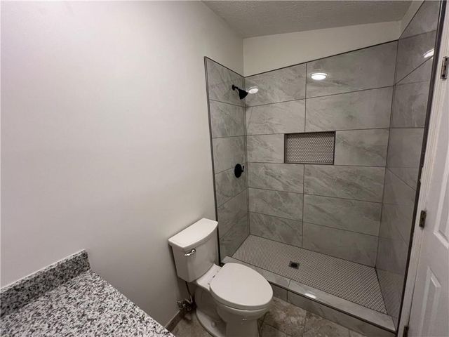 1260 Della Way, Lawrenceville, GA 30043