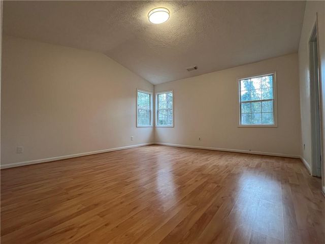 1260 Della Way, Lawrenceville, GA 30043