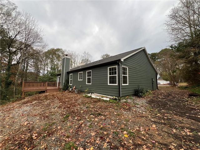 1260 Della Way, Lawrenceville, GA 30043