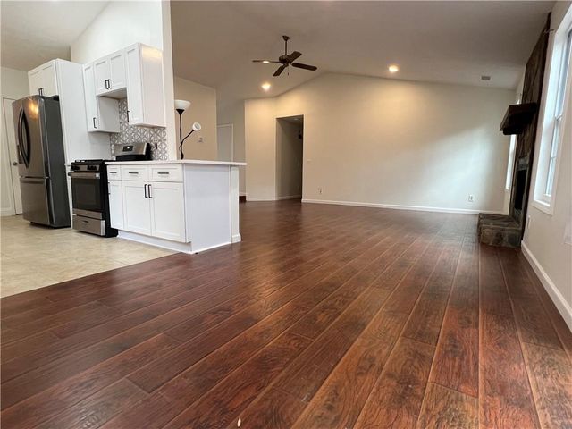 1260 Della Way, Lawrenceville, GA 30043