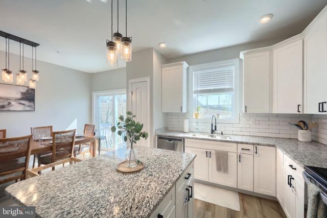 56 COOP LN, Hanover, PA 17331