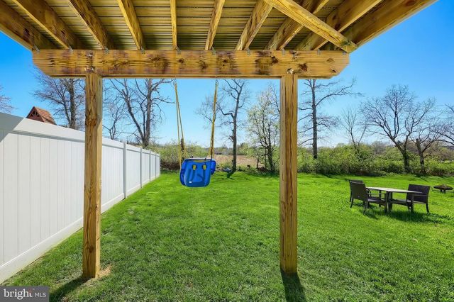 56 COOP LN, Hanover, PA 17331