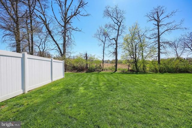56 COOP LN, Hanover, PA 17331