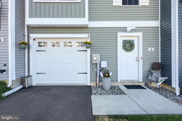 56 COOP LN, Hanover, PA 17331