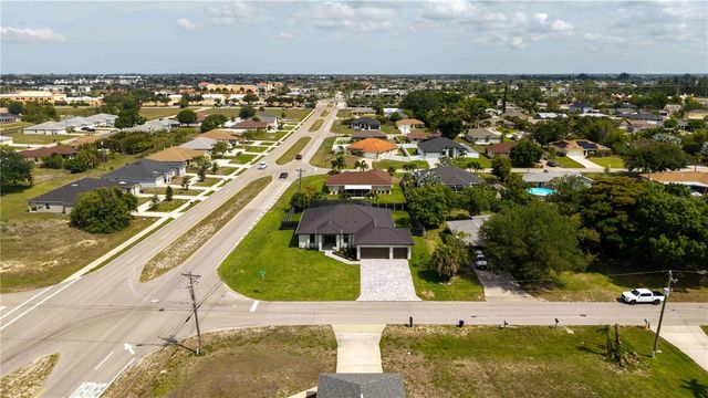 741 SW 7TH TERRACE, Cape Coral, FL 33991