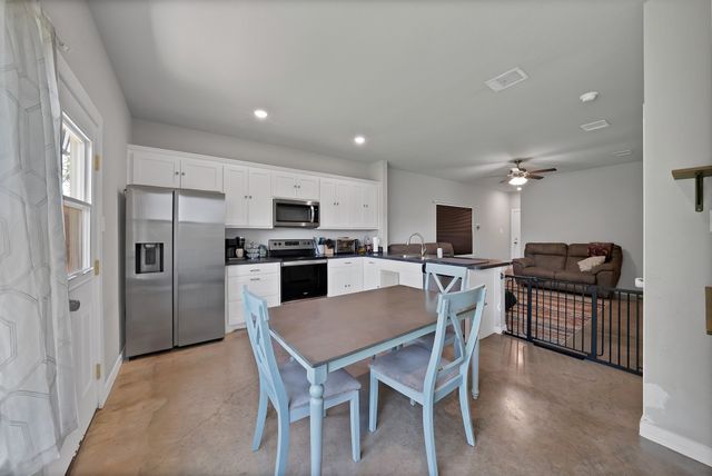 104 Sweeney Street, Hillsboro, TX 76645