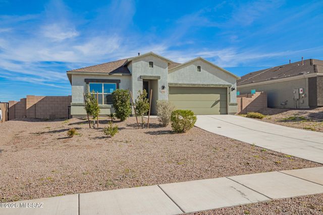 680 W Lexington Street, Vail, AZ 85641