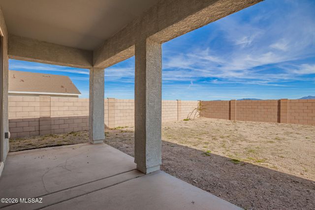 680 W Lexington Street, Vail, AZ 85641