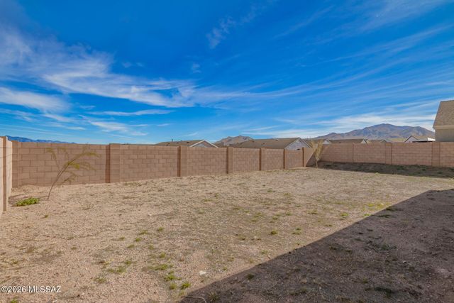 680 W Lexington Street, Vail, AZ 85641