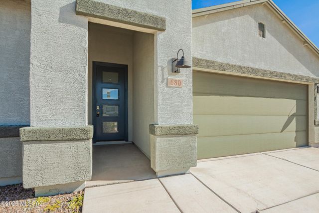 680 W Lexington Street, Vail, AZ 85641