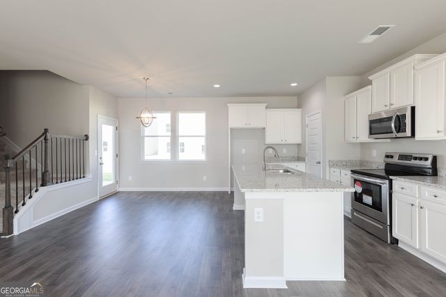 270 Crimson Feather Drive, Jefferson, GA 30549