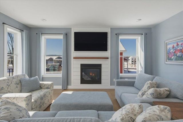 196 Chloe Circle, Williston, VT 05495