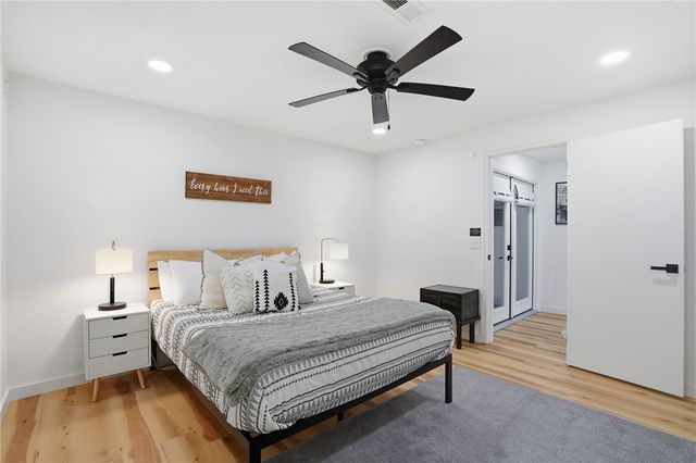 24 Ciemny Lane, Bella Vista, AR 72715